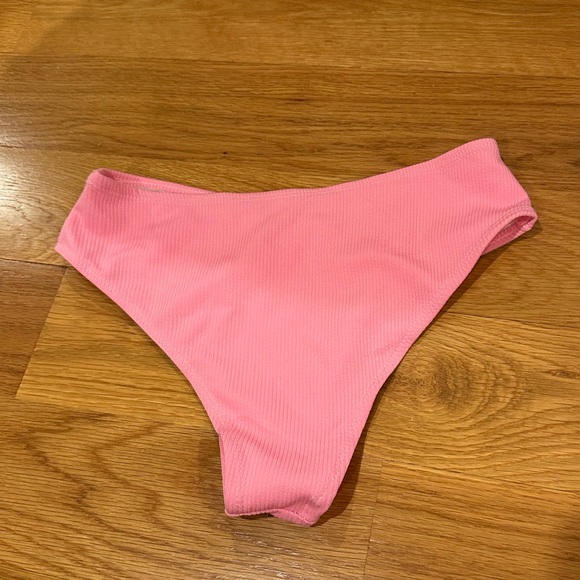 NWOT pink bikini bottom 💕💞👙 - Picture 2 of 3